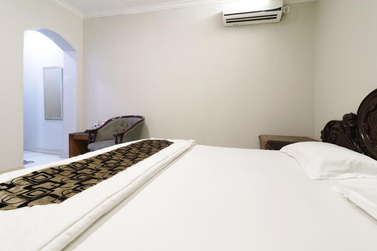 Hotel Andalus Jakarta Exterior photo